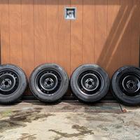 4 cerchi + 4 gomme da neve 205/60/16