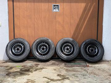4 cerchi + 4 gomme da neve 205/60/16