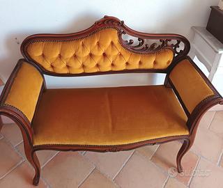 Divanetto in velluto