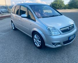 Opel Meriva 1.6 16V Cosmo ADATTA AI NEOPTATENTATI 