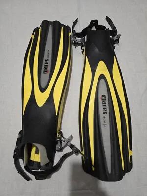 Pinne da sub Mares Excel+Regular gialle e nere, lu
