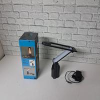 lampada da tavolo richiudibile .
