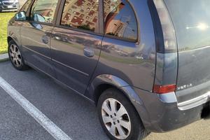 Macchina Opel Meriva 2006
