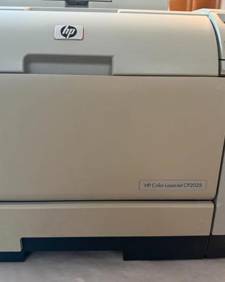 HP Color LaserJet CP2025dn + 3 toner nuovi
