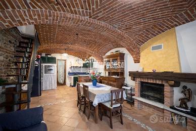 TERRATETTO UNIFAMILIARE COMPLETAMENTE RISTRUTTURAT