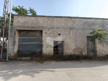 Rustico casale con terreno