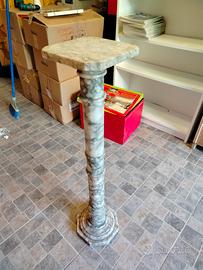 Colonna in marmo