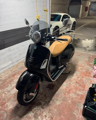 Piaggio Vespa 300 Gts Super ABS- 2017-  2800km
