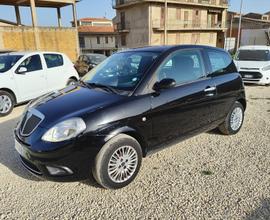 Lancia Ypsilon 1.2 Argento