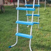 scaletta per piscina fuori terra 