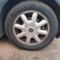 Cerchi in lega mini e gomme Hankook Kinergy 4s