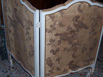 Separe' parascintille in legno laccato e dorato