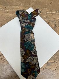 Cravatta Valentino elegante in seta