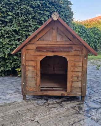 Cuccia in legno