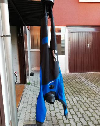 Muta stagna, bombola, gav ecc. per immersioni