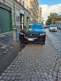 Jaguar f pace r sport