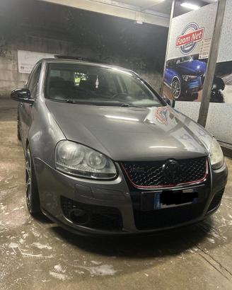 VOLKSWAGEN GOLF 5