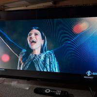 smart tv  akai 2 mesi di vita 