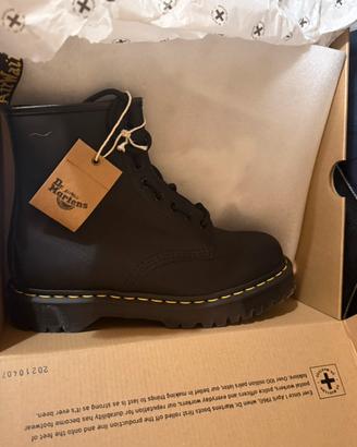 Anfibi Dr Martens