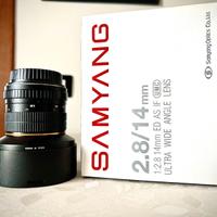 Samyang f2.8 14 mm per Canon