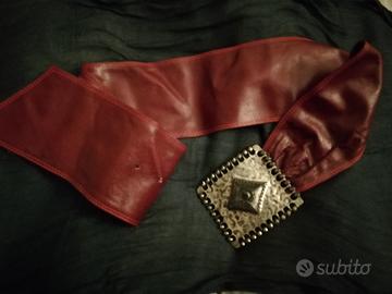 Fusciacca rossa in pelle