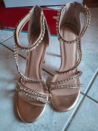 sandali gioiello con tacco