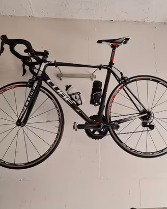 bici da corsa cube 