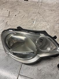 fanali anteriori vw polo 9n3