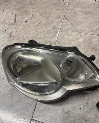 fanali anteriori vw polo 9n3