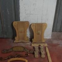 Lotto pezzi in legno massello intagliato