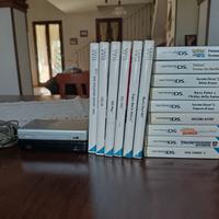 Set Ds lite con vari giochi (Nintendo e Wii)
