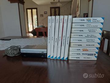 Set Ds lite con vari giochi (Nintendo e Wii)