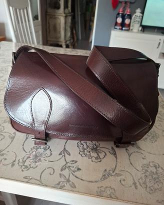 Borsa a tracolla Giancarlo Paoli  in vera pelle 
