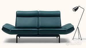 Divano moderno in pelle