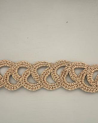Bracciale fatto a mano con uncinetto