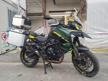 Benelli TRK 702 X