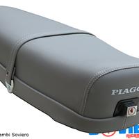 Sella Lunga Grigia con scritta e serratura Vespa