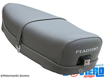 Sella Lunga Grigia con scritta e serratura Vespa