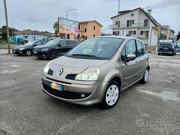 Renault modus anno 2012 cc 1.2 benzina GPL di casa