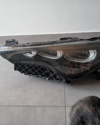 Farò anteriore sinistro  full led    Stelvio veloc