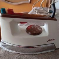 Ferro da stiro Vintage marca Jura 