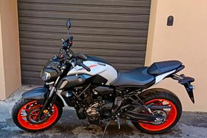 Yamaha MT-07 (2020) - Naked sportiva