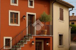 CASA DI CORTE A TRIESTE