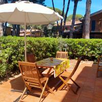 A due passi dal mare con giardino