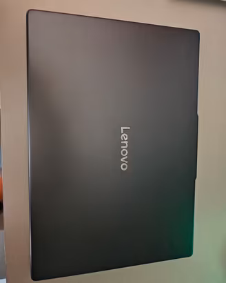 Lenovo IdeaPad Slim 3 – Intel i5, 16GB RAM, 512GB 