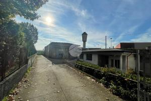 CAPANNONE A GRASSOBBIO