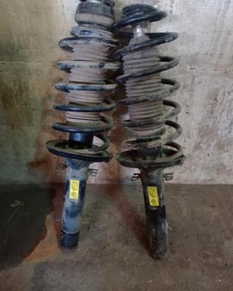 Ammortizzatori ant. assetto ribassato Golf 4-5