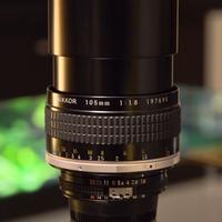 Obbiettivo Nikon Nikkor AI-S 105mm f1.8