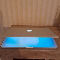 Apple MacBook Pro 15,4" 