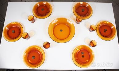 Piatti ecc. Servizio completo da 36+1 Duralex '70